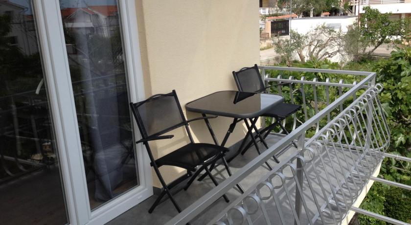 Apartment Udovicic Vodice Kamer foto