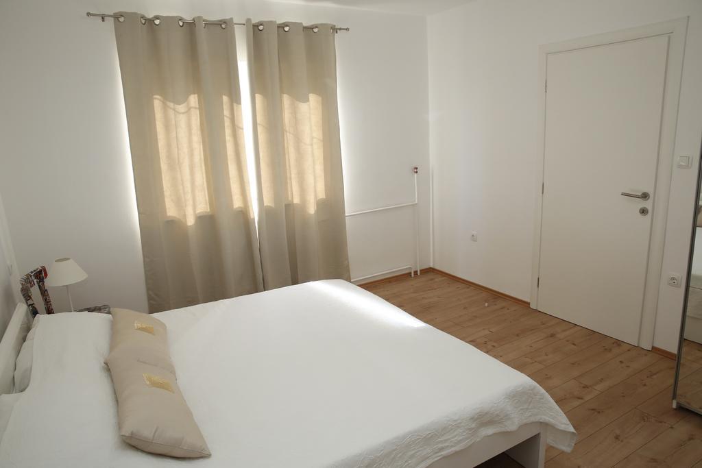 Apartment Udovicic Vodice Kamer foto