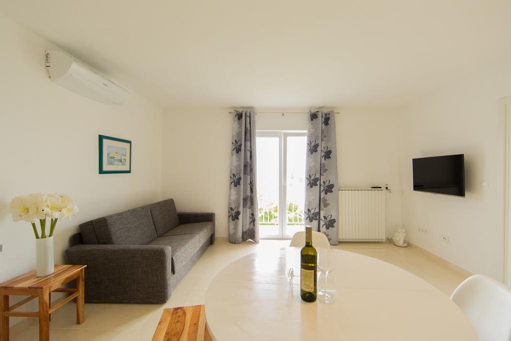 Apartment Udovicic Vodice Kamer foto