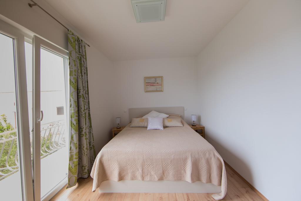 Apartment Udovicic Vodice Kamer foto