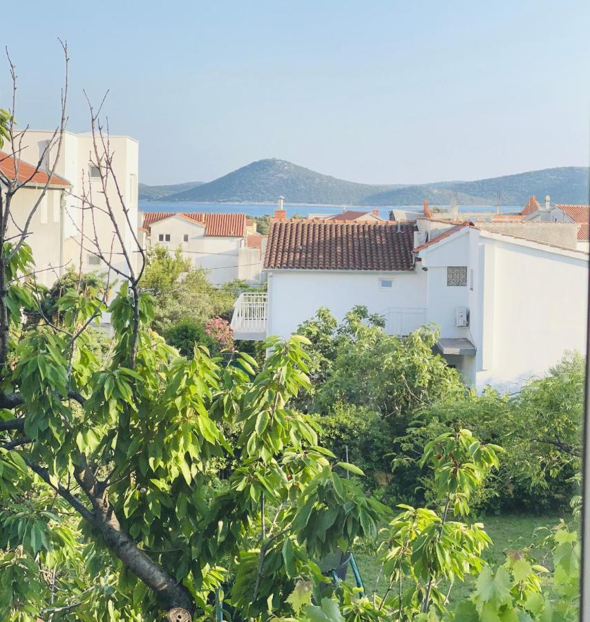 Apartment Udovicic Vodice Buitenkant foto
