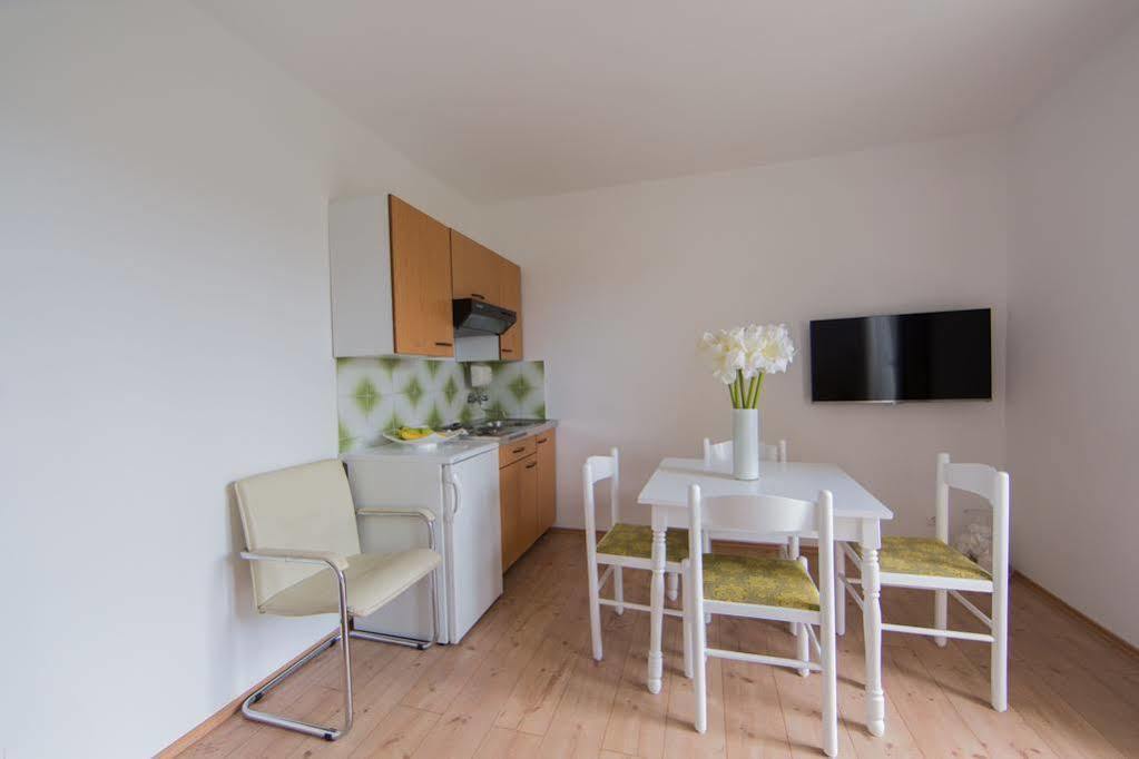 Apartment Udovicic Vodice Buitenkant foto